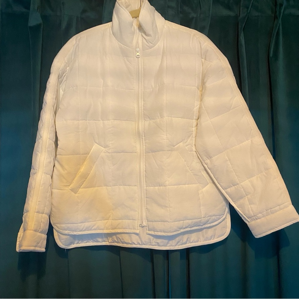 White puffy jacket - lightweight (NWOT)